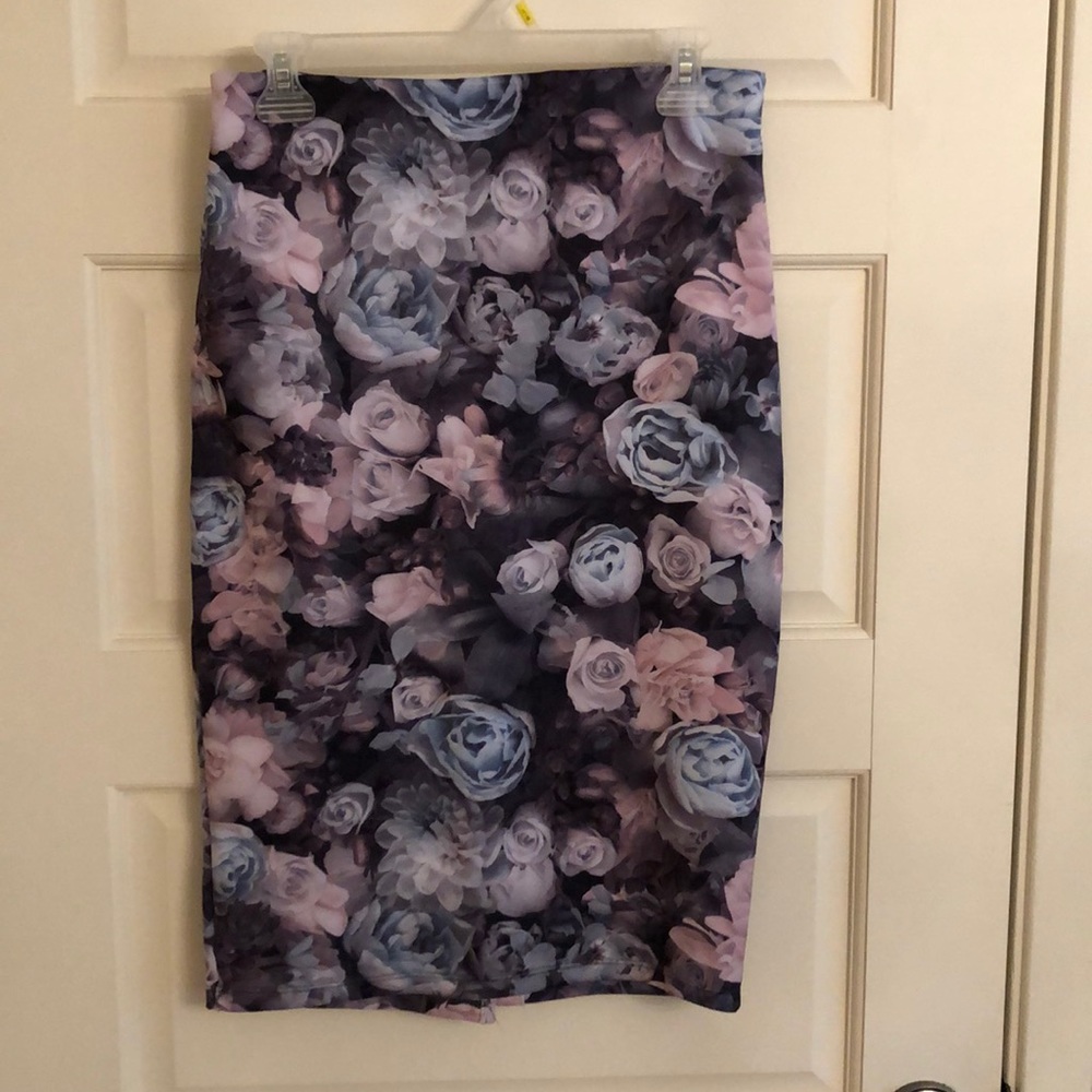 Floral pencil skirt